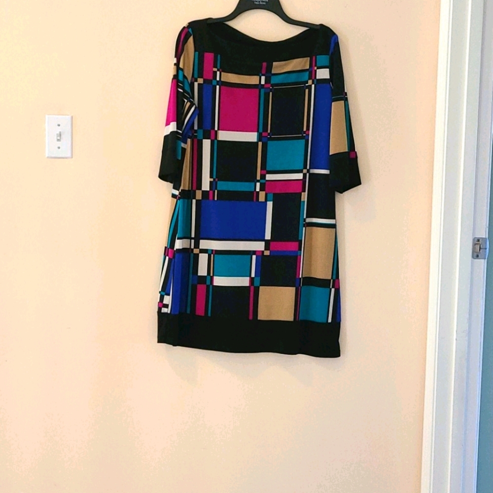 Window pane colorful dress